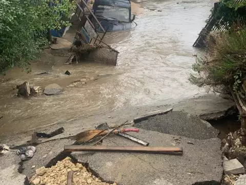В связи со стихийным бедствием — потопом
