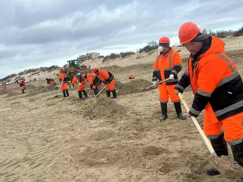 Черное море зовет на помощь: как мы спасаем Анапу от мазута