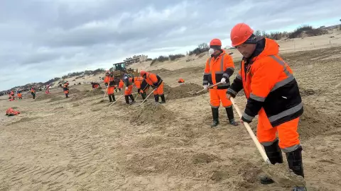 Черное море зовет на помощь: как мы спасаем Анапу от мазута